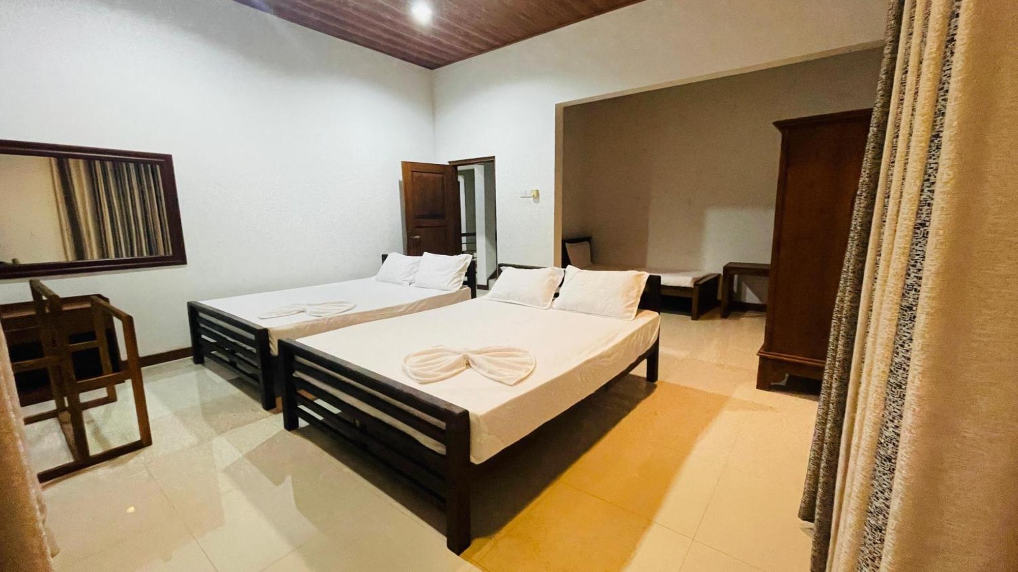 Anuradhapura Hotels Ruang foto